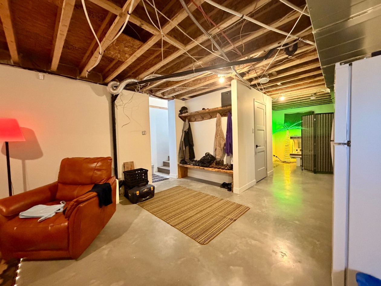 Hall d'entrée — 6 Rue du Quai, Grande-Vallée