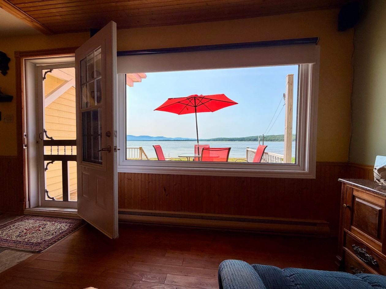 Hall d'entrée — 81 Rue de la Plage, Gaspé