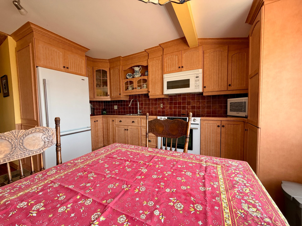 Salle à manger — 81 Rue de la Plage, Gaspé