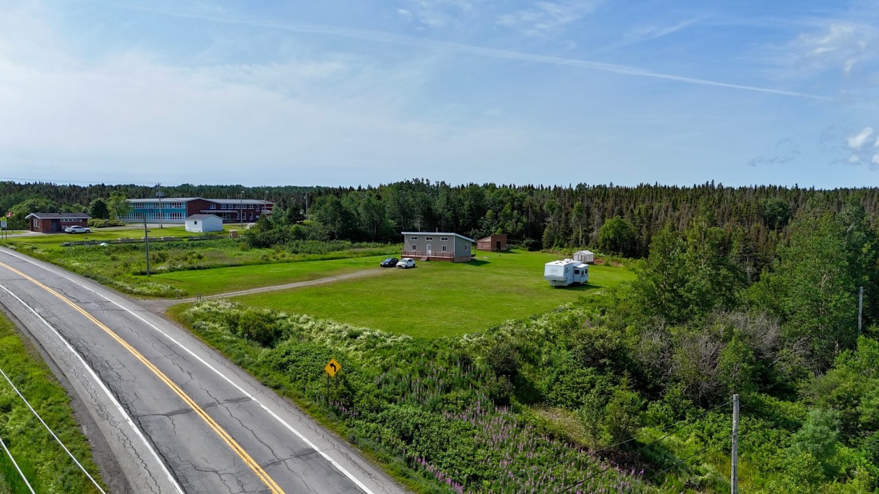Photo aérienne — 1944 Route 132 E., Percé