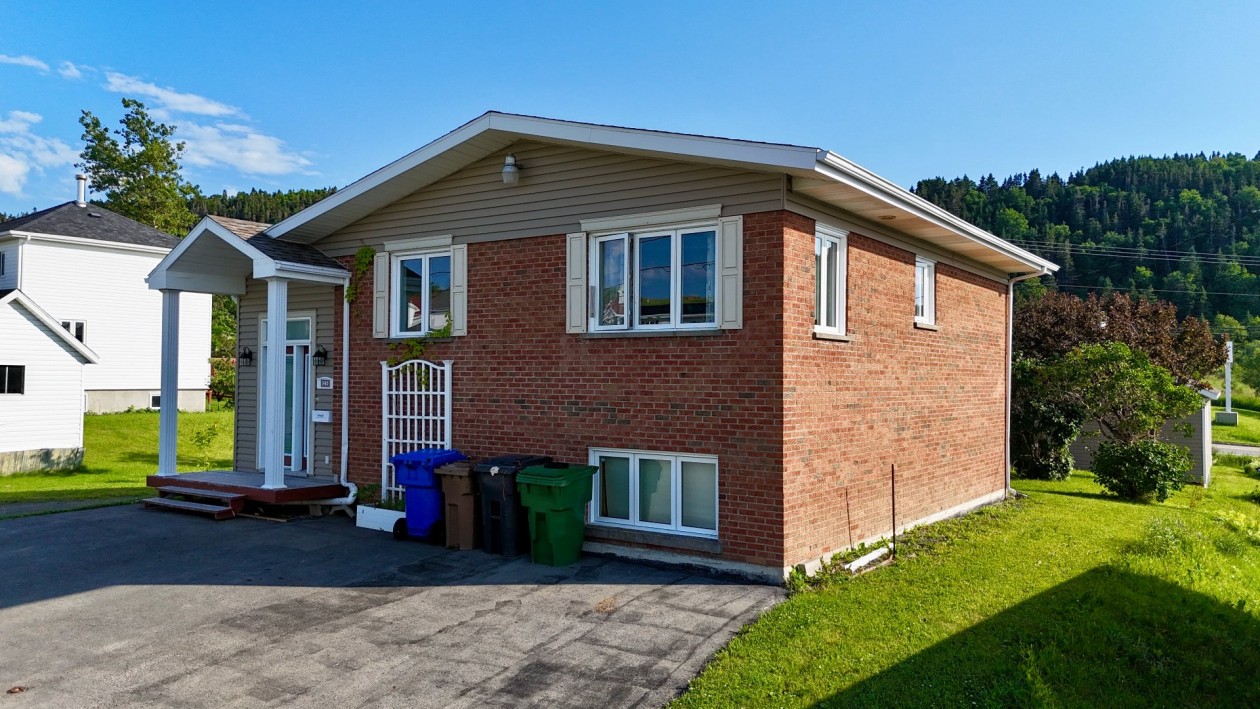 Façade — 21 Rue Bernatchez, Gaspé
