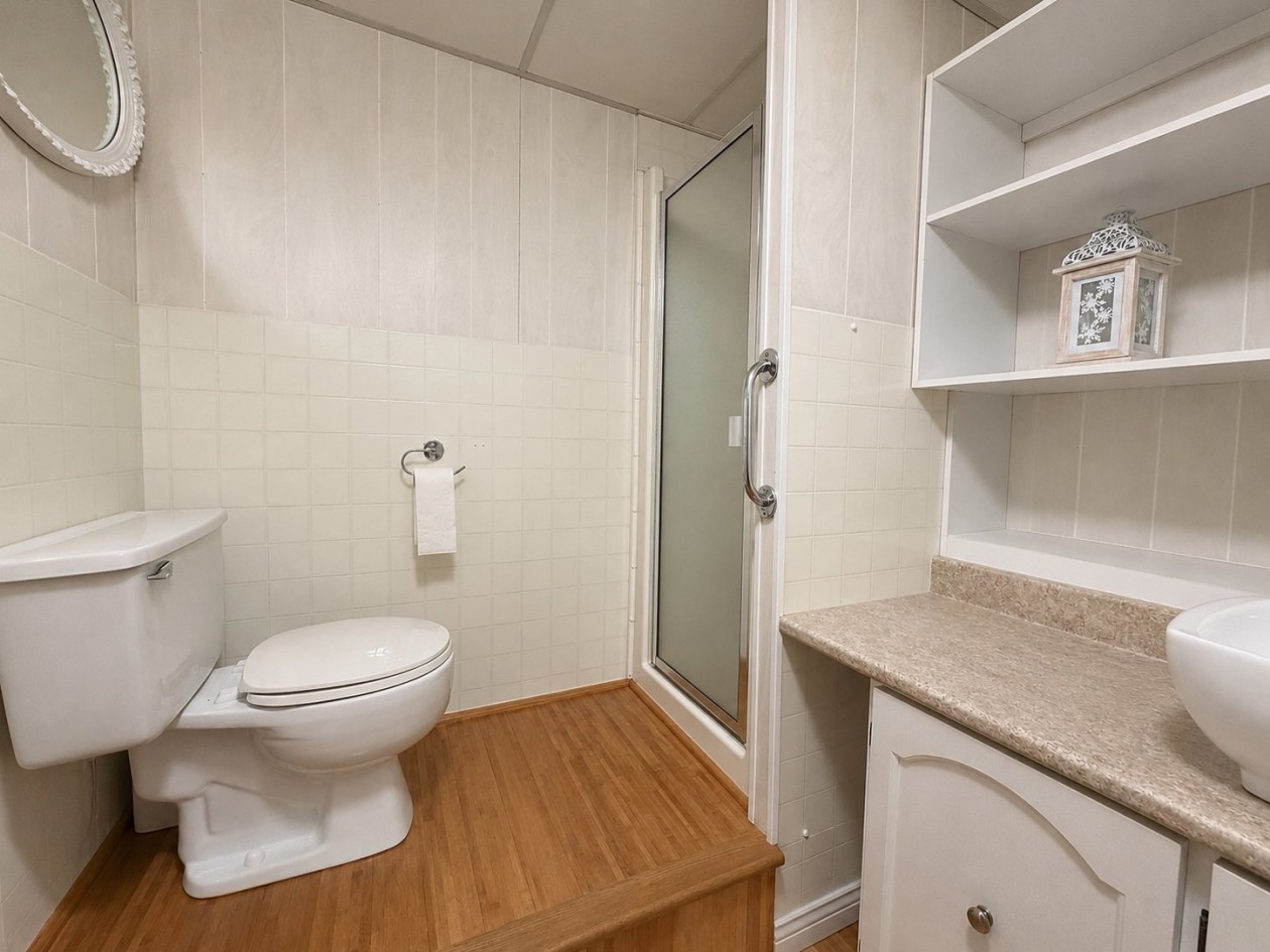 Salle de bains — 21 Rue Bernatchez, Gaspé