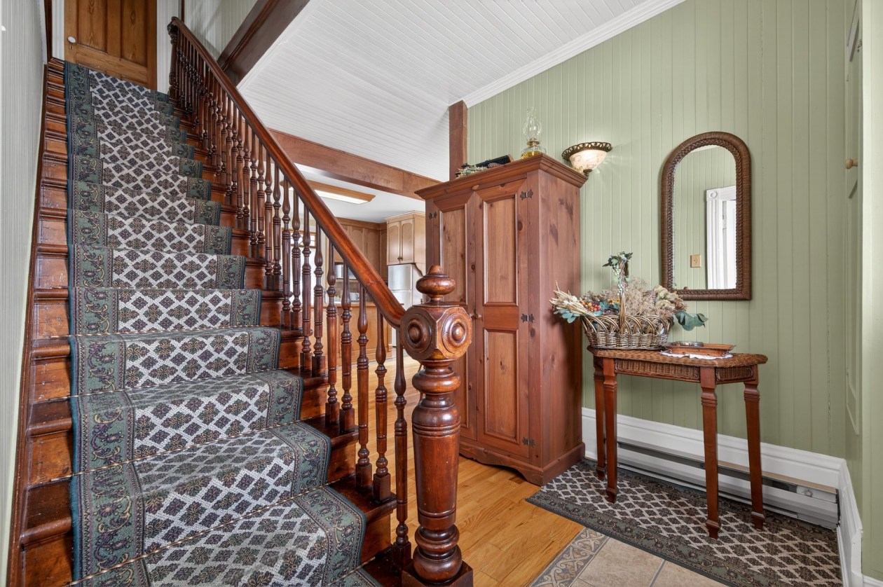 Escalier — 135 Rue de Ste-Cécile-du-Bic, Rimouski