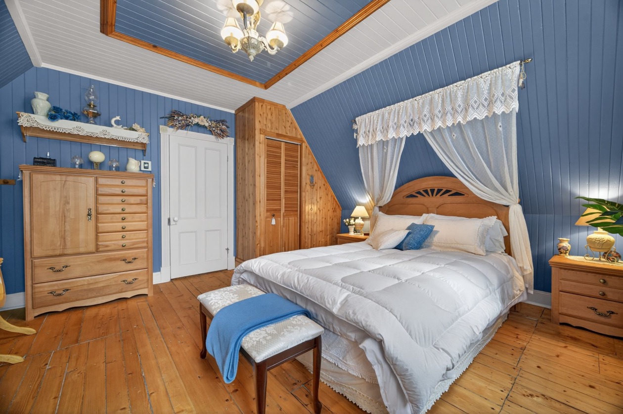 Chambre à coucher principale — 135 Rue de Ste-Cécile-du-Bic, Rimouski
