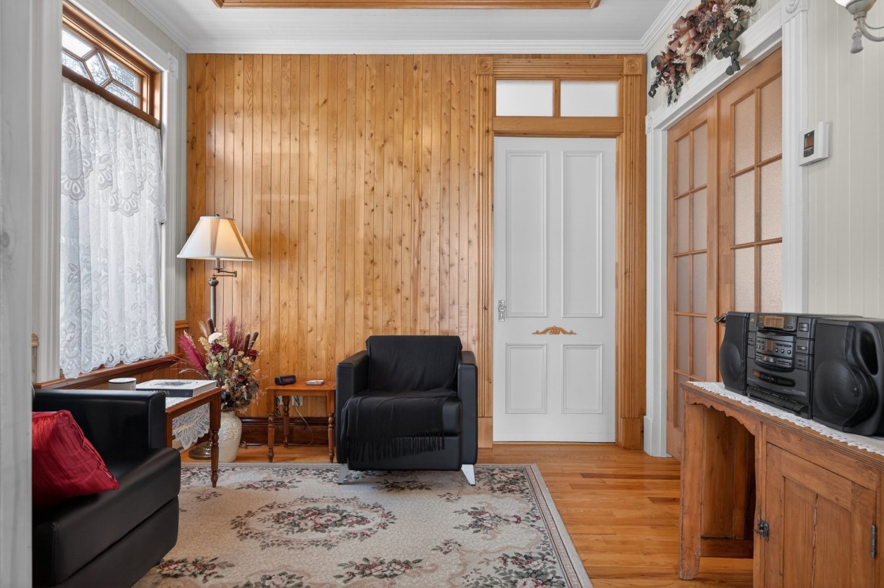 Boudoir — 135 Rue de Ste-Cécile-du-Bic, Rimouski
