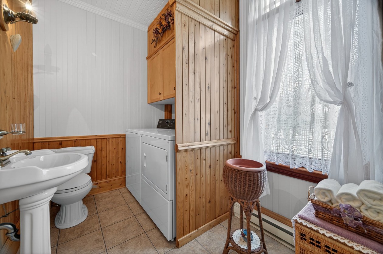 Salle d'eau — 135 Rue de Ste-Cécile-du-Bic, Rimouski