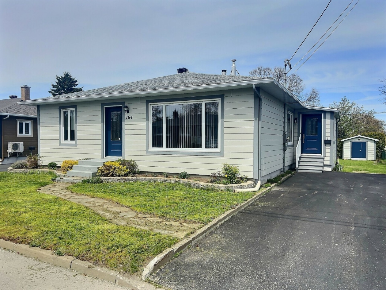 264, Rue Roy S. — photo 1