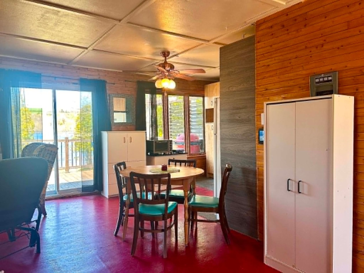 Salle à manger — 26 Ch. Privé 15 Rang-3 O., Saint-Fabien