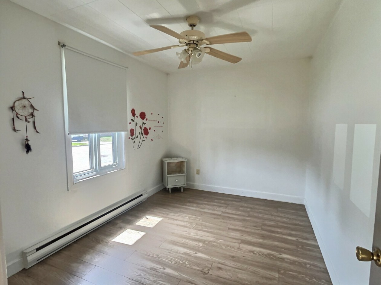 Chambre à coucher — 264 Rue Roy S., Rimouski