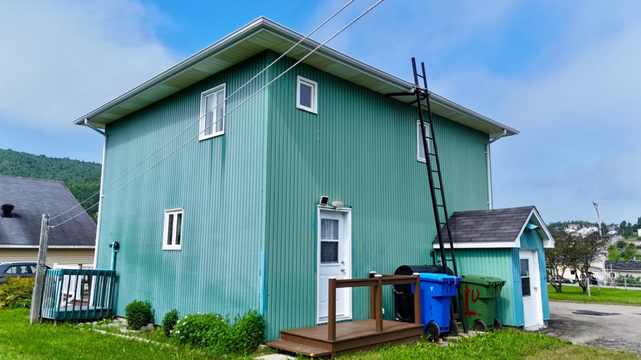 Entrée extérieure — 478A Boul. de Petit-Cap, Gaspé