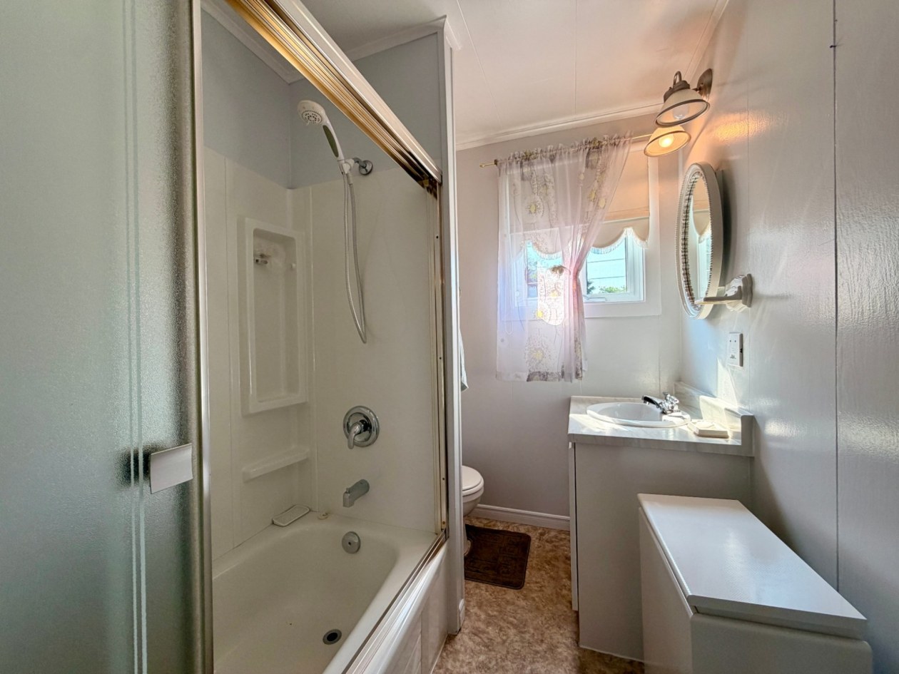 Salle de bains — 478A Boul. de Petit-Cap, Gaspé