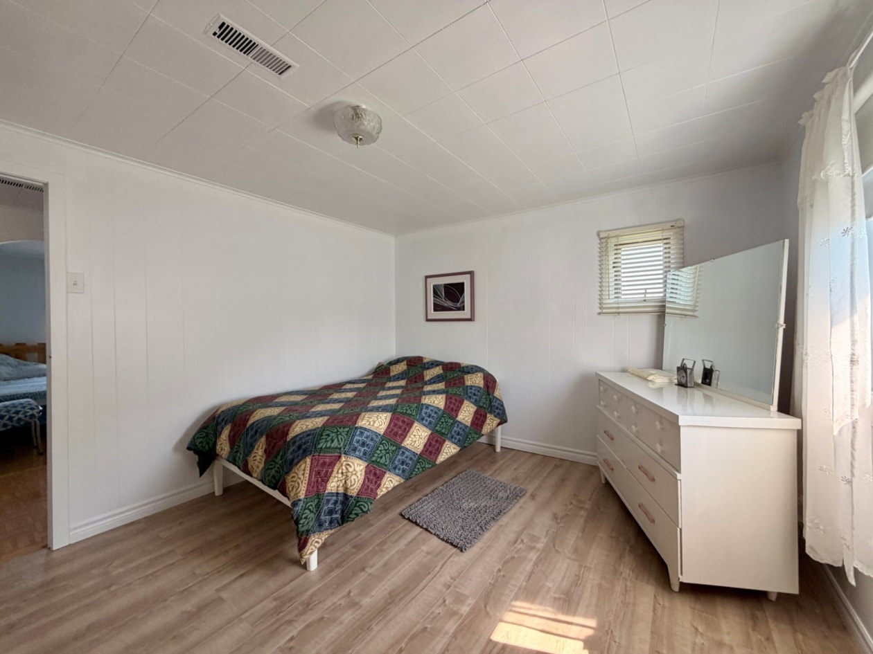 Chambre à coucher — 478A Boul. de Petit-Cap, Gaspé