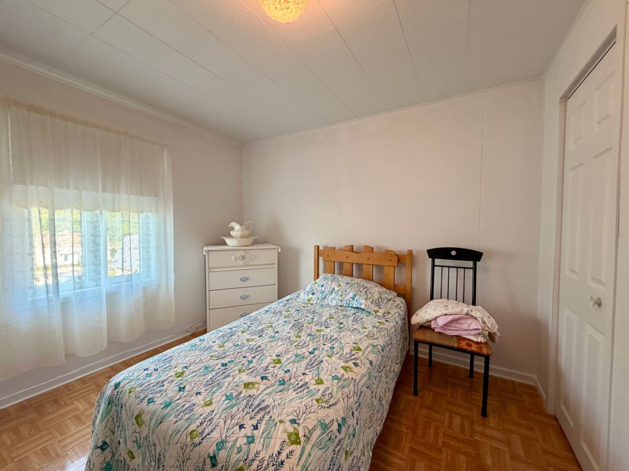 Chambre à coucher — 478A Boul. de Petit-Cap, Gaspé