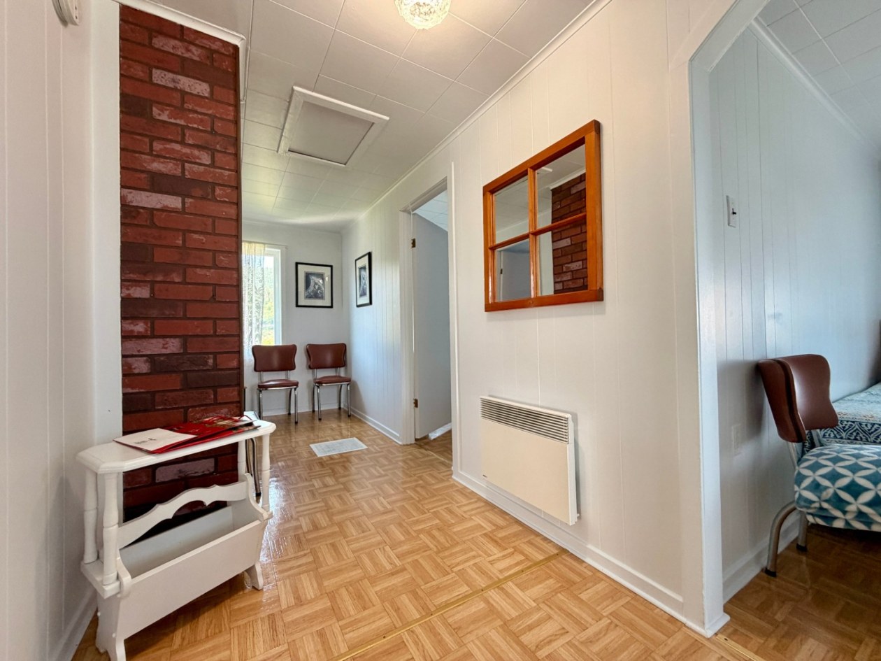 Corridor — 478A Boul. de Petit-Cap, Gaspé
