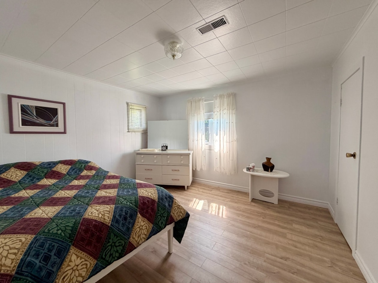 Chambre à coucher — 478A Boul. de Petit-Cap, Gaspé