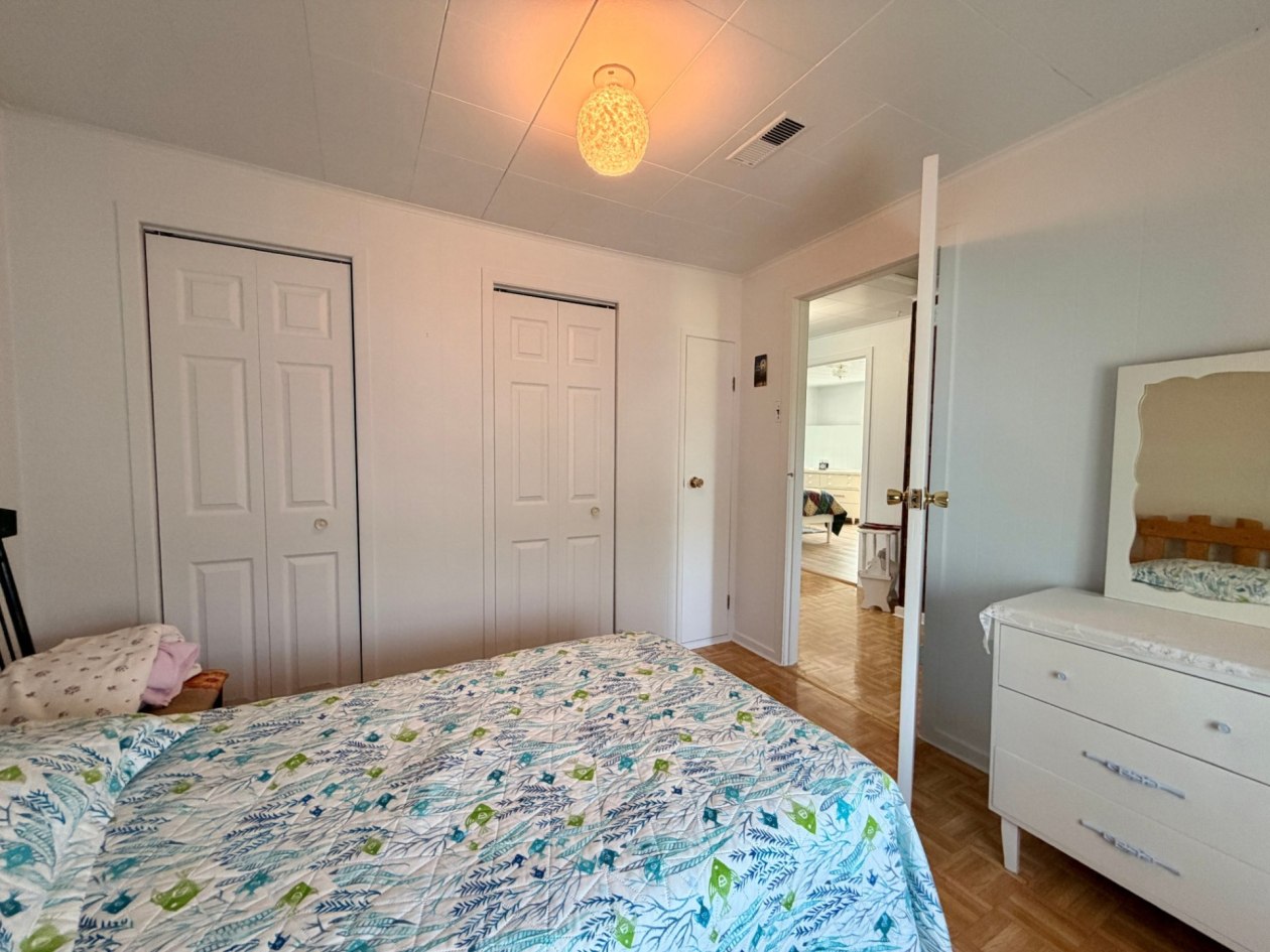 Chambre à coucher — 478A Boul. de Petit-Cap, Gaspé