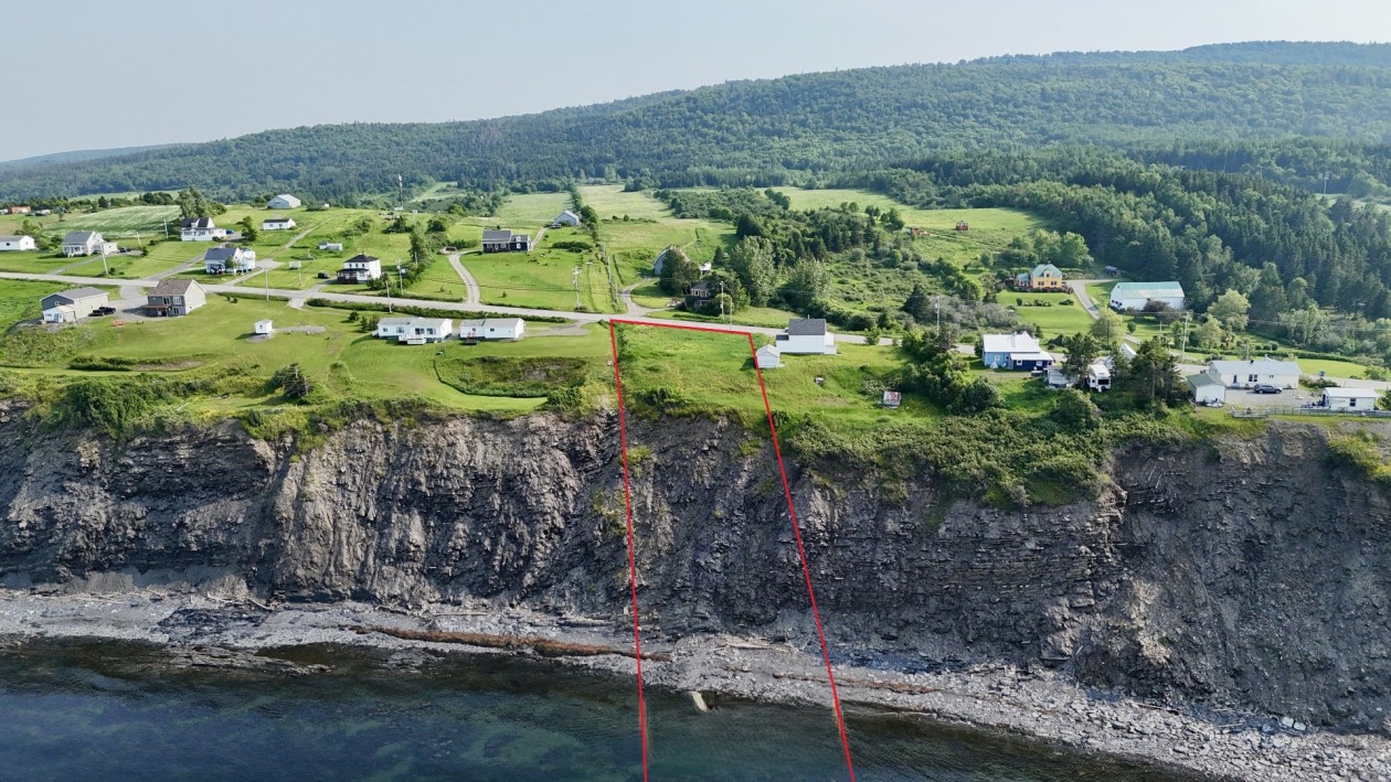Photo aérienne — 647 Boul. du Griffon, Gaspé