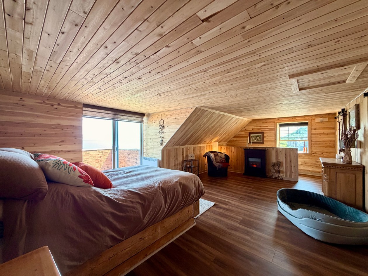 Chambre à coucher principale — 15, Route du Brûlé, Cloridorme, G0E1G0, Cloridorme