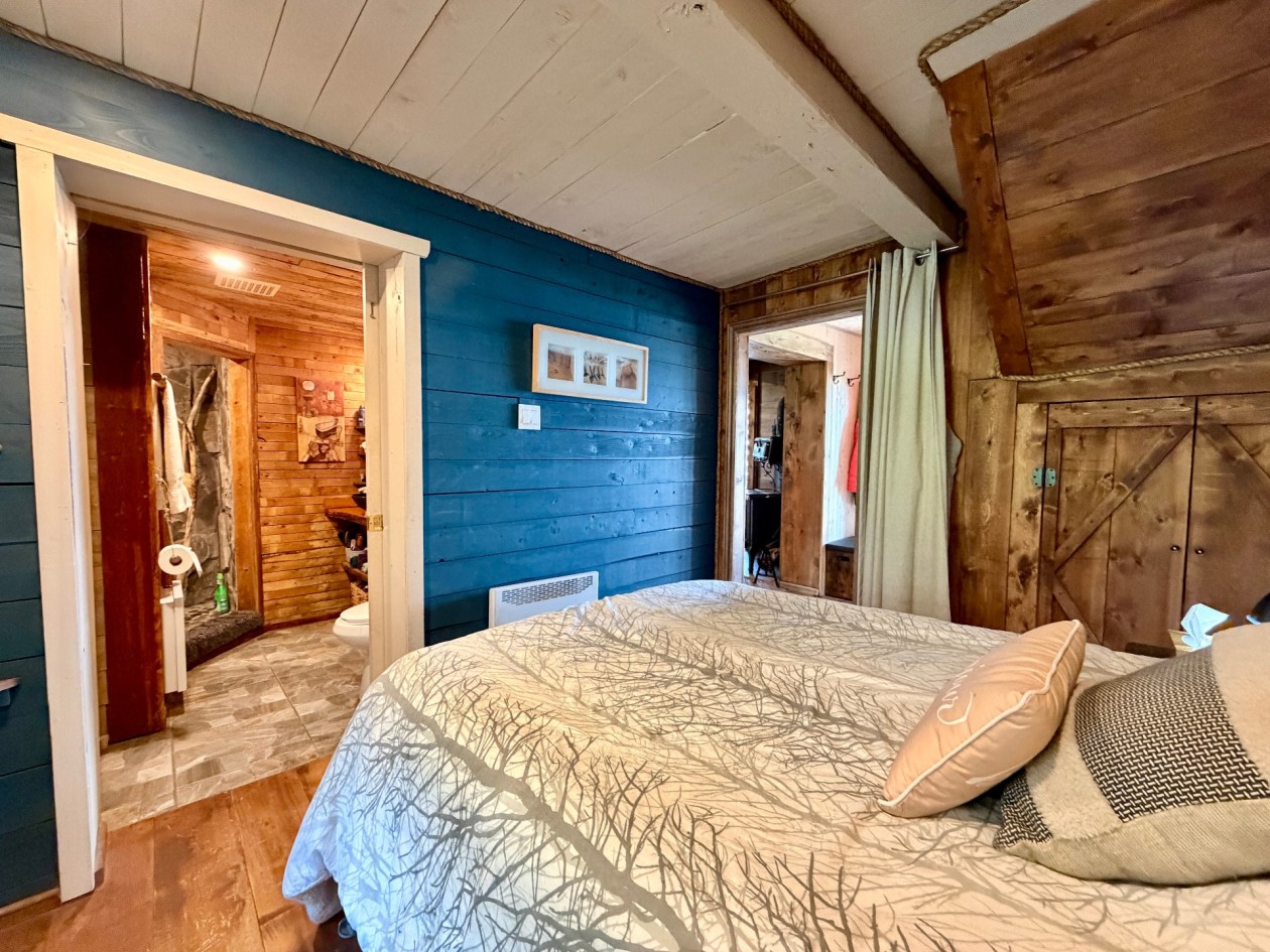 Chambre à coucher — 15, Route du Brûlé, Cloridorme, G0E1G0, Cloridorme