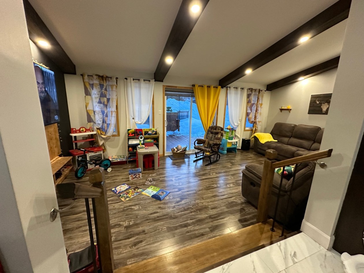 Salon — 164, Route 132, Cloridorme, G0C1G0, Cloridorme