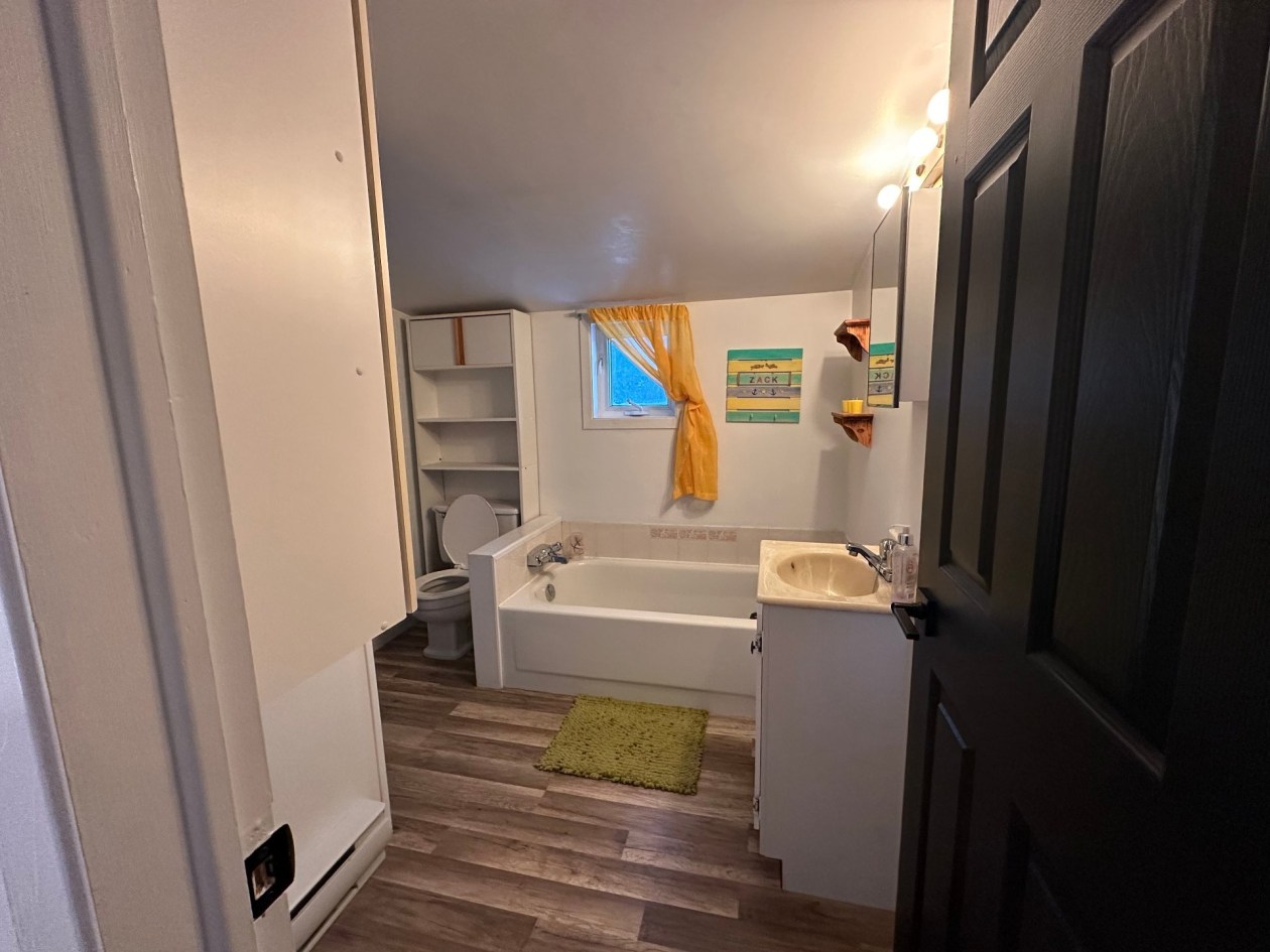 Salle de bains — 164, Route 132, Cloridorme, G0C1G0, Cloridorme