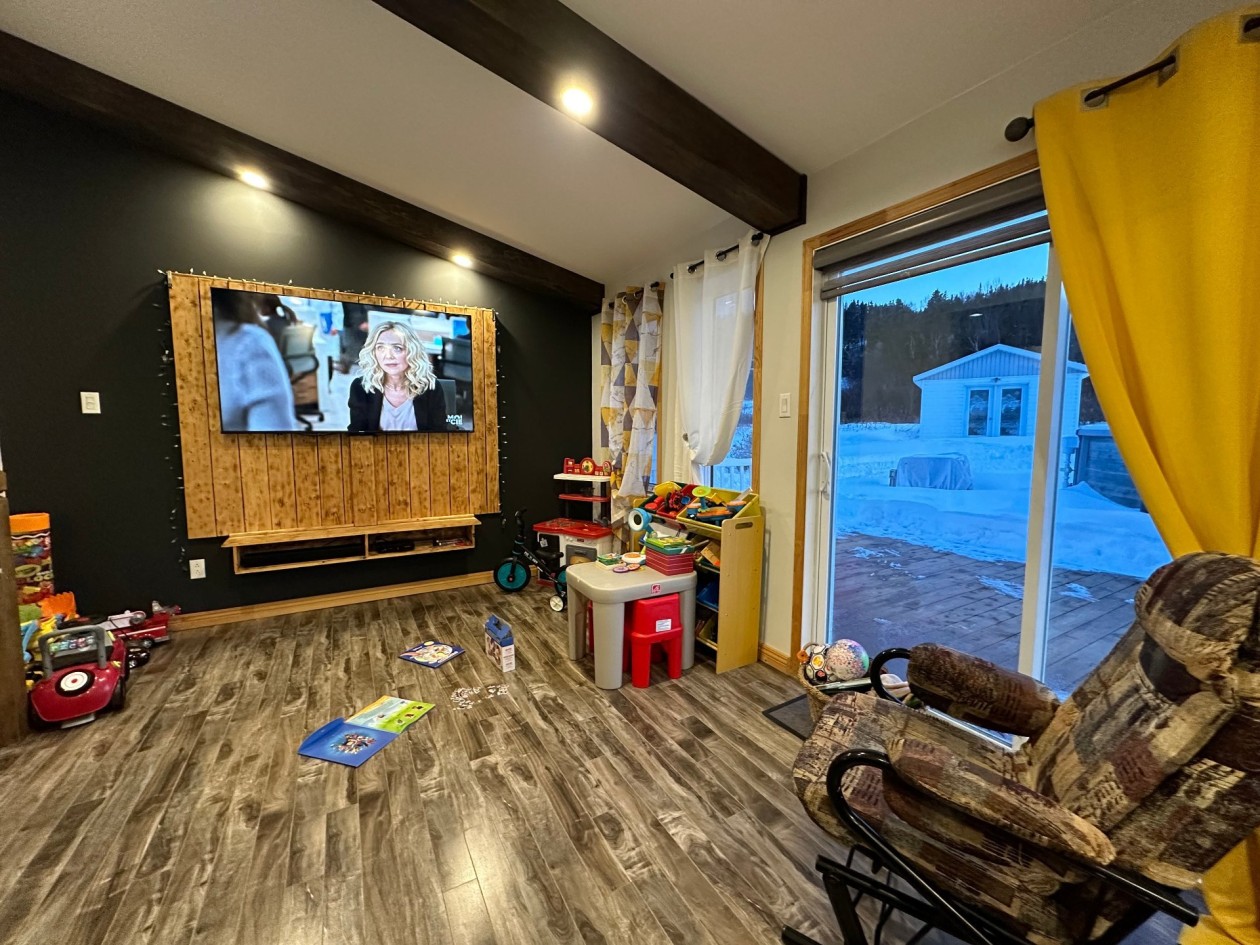 Salon — 164, Route 132, Cloridorme, G0C1G0, Cloridorme