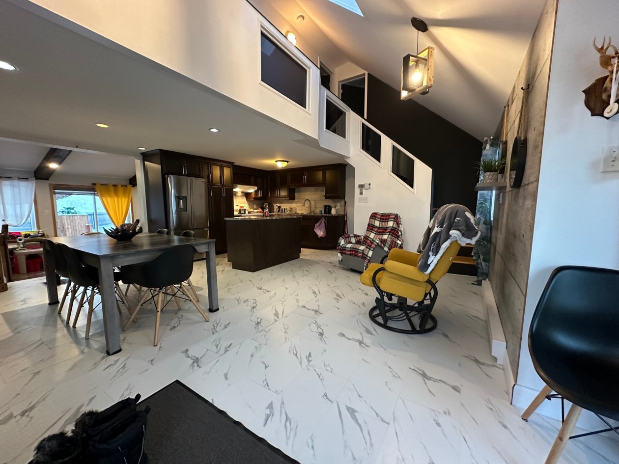 Salle à manger — 164, Route 132, Cloridorme, G0C1G0, Cloridorme