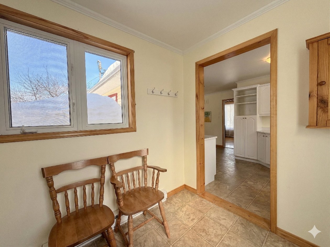 Hall d'entrée — 12 Rue Forest, Gaspé