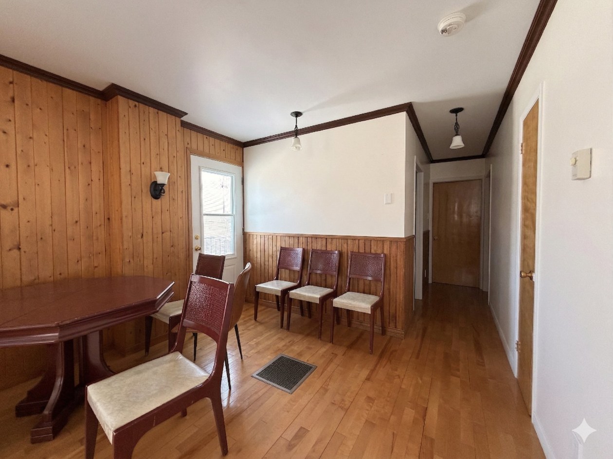 Salle à manger — 12 Rue Forest, Gaspé