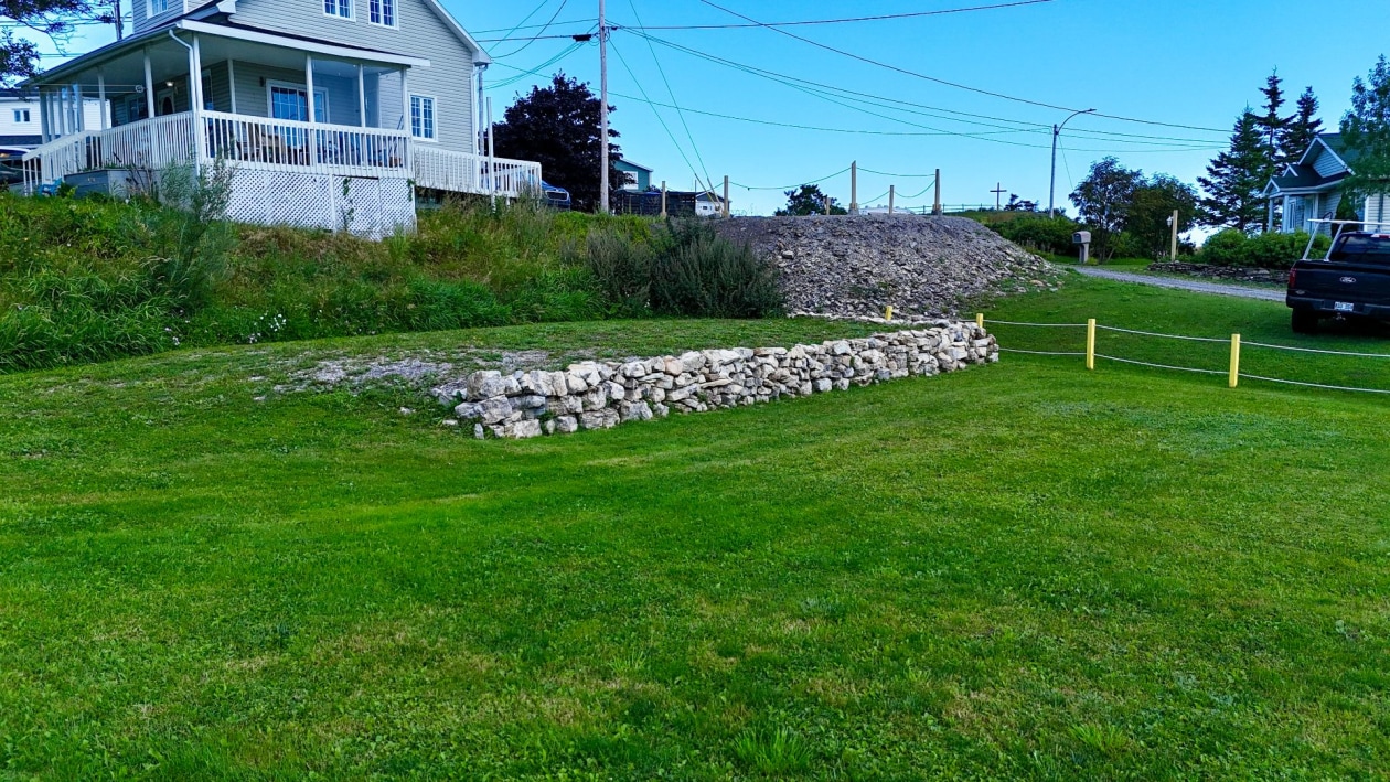Cour — 18 Rue du Fleuve, Gaspé