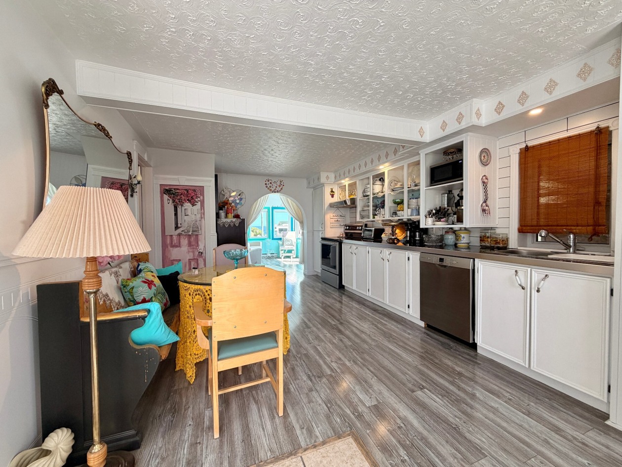 Salle à manger — 18 Rue du Fleuve, Gaspé