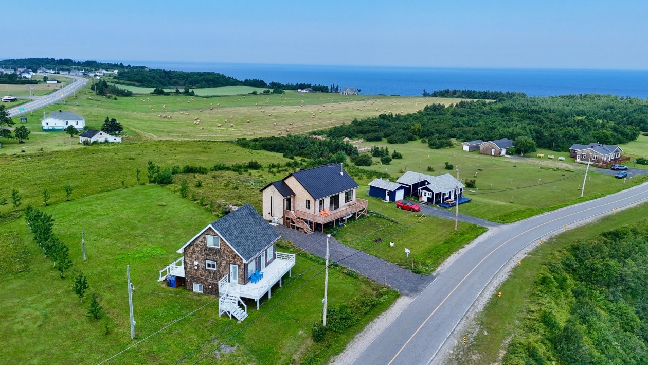 Photo aérienne — 1A Rue du Phare, Sainte-Madeleine-de-la-Rivière-Madeleine