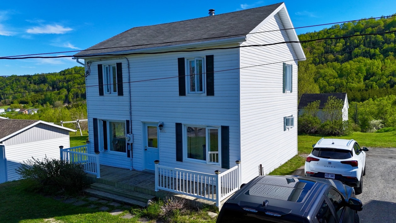 Façade — 521 Boul. de Petit-Cap, Gaspé