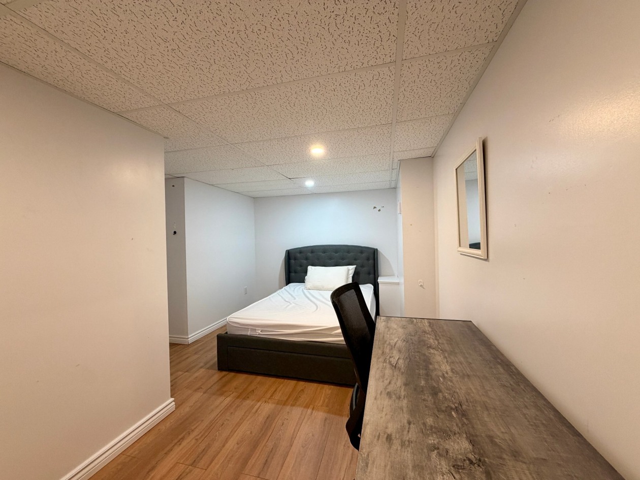 Chambre à coucher — 25, Rue Pouliot, Gaspé, G4X1H5, Gaspé