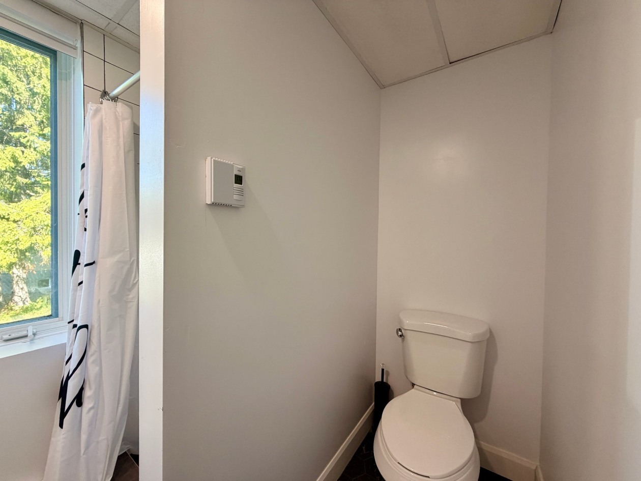 Salle de bains — 25, Rue Pouliot, Gaspé, G4X1H5, Gaspé