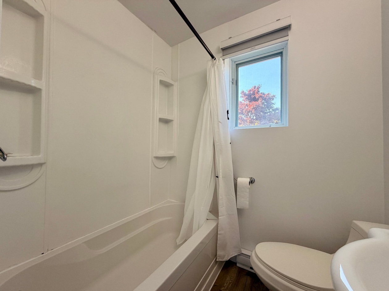Chambre à coucher — 25, Rue Pouliot, Gaspé, G4X1H5, Gaspé