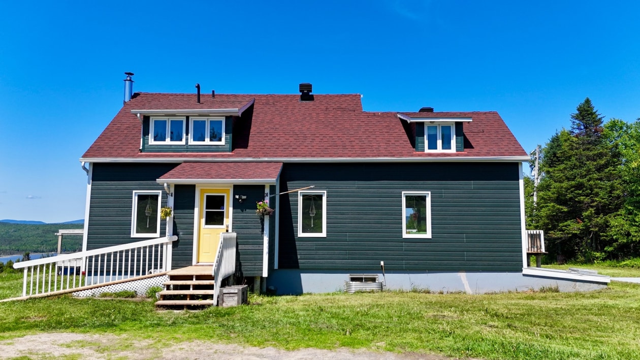 Façade — 41, Av. McDonald, Gaspé, G4X2Y5, Gaspé