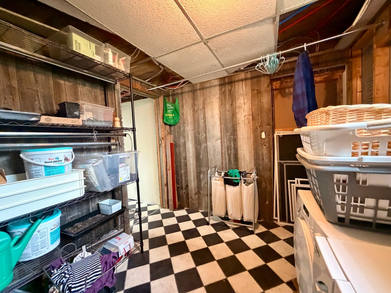 Sous-sol — 41, Av. McDonald, Gaspé, G4X2Y5, Gaspé