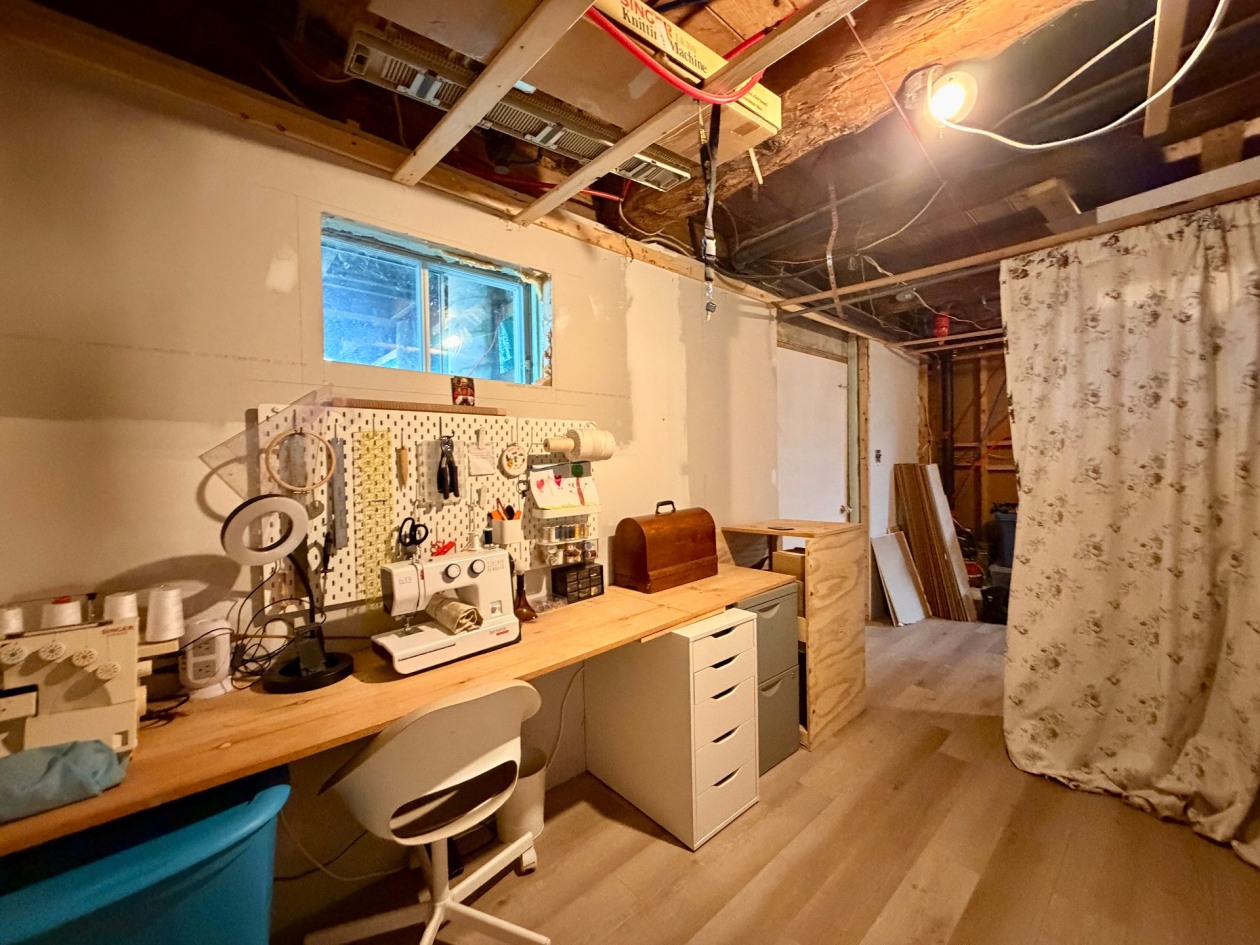 Bureau — 41, Av. McDonald, Gaspé, G4X2Y5, Gaspé