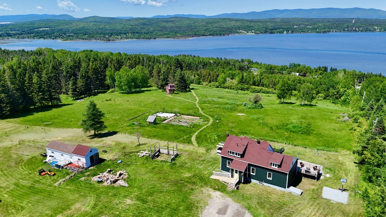 Photo aérienne — 41, Av. McDonald, Gaspé, G4X2Y5, Gaspé