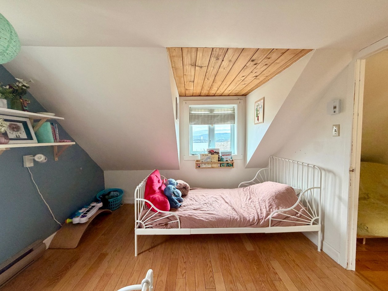 Chambre à coucher — 41, Av. McDonald, Gaspé, G4X2Y5, Gaspé
