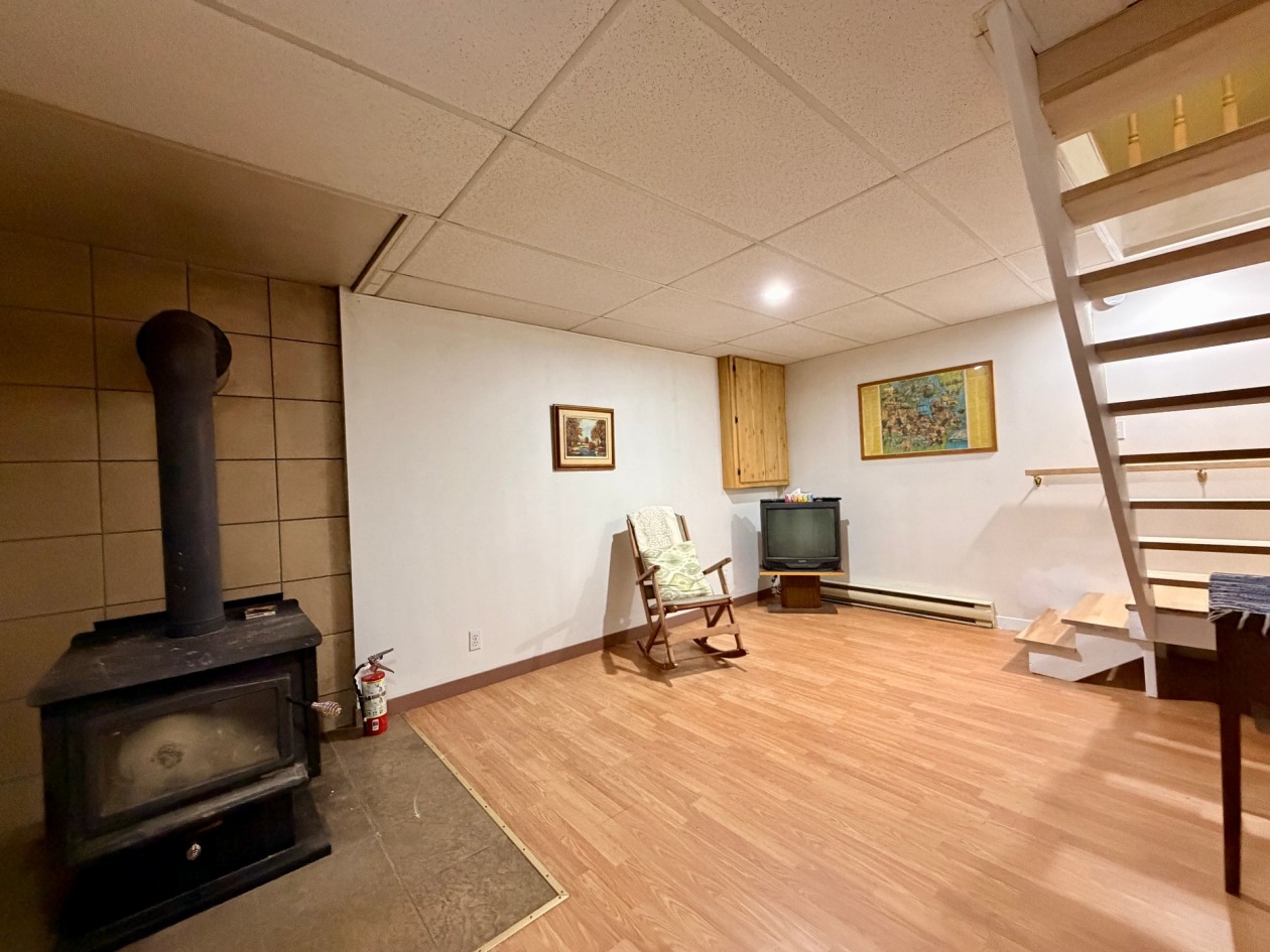 Salle familiale — 828, Rue Fournier, Gaspé, G4X6T4, Gaspé