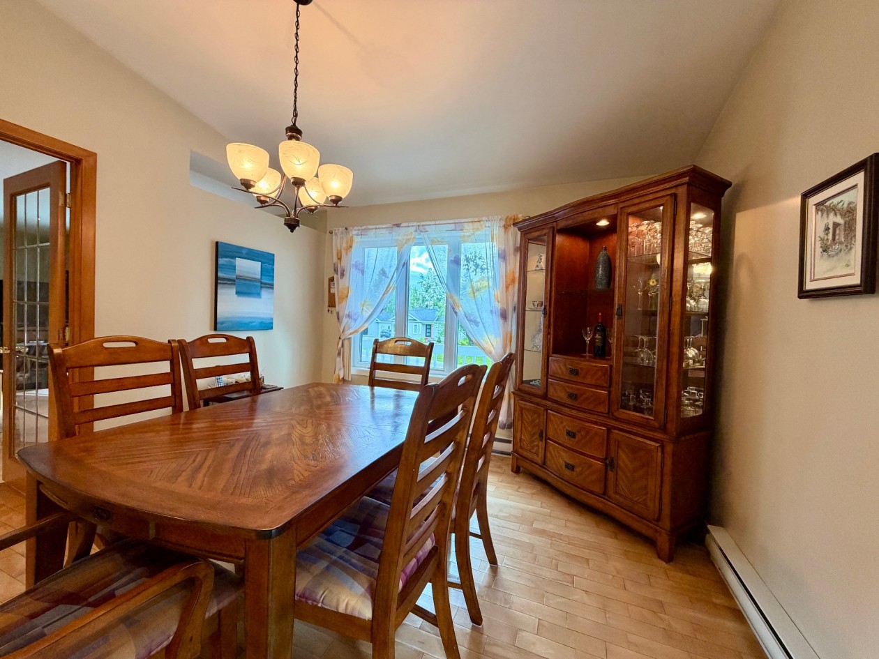 Salle à manger — 828, Rue Fournier, Gaspé, G4X6T4, Gaspé