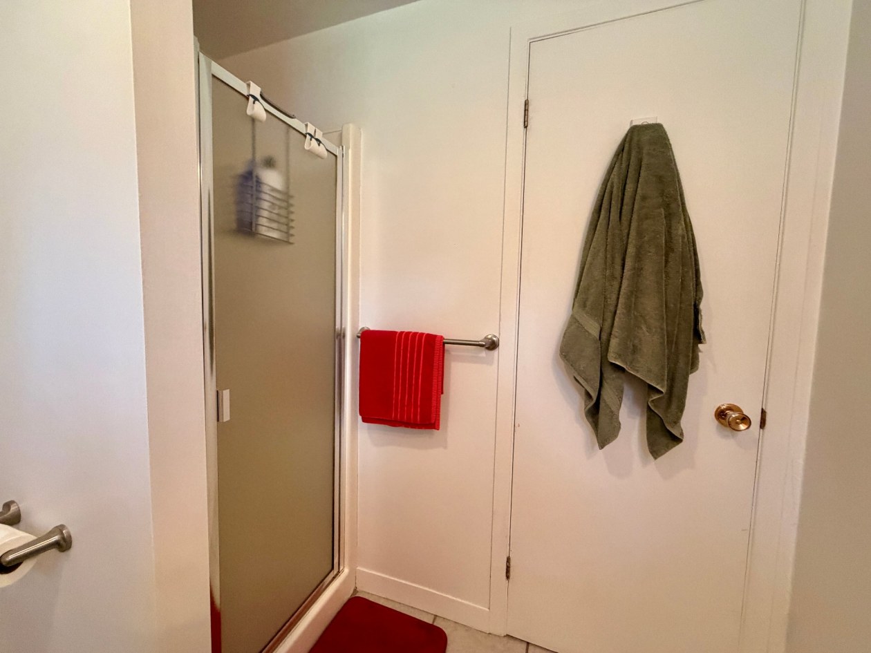 Salle de bains — 828, Rue Fournier, Gaspé, G4X6T4, Gaspé