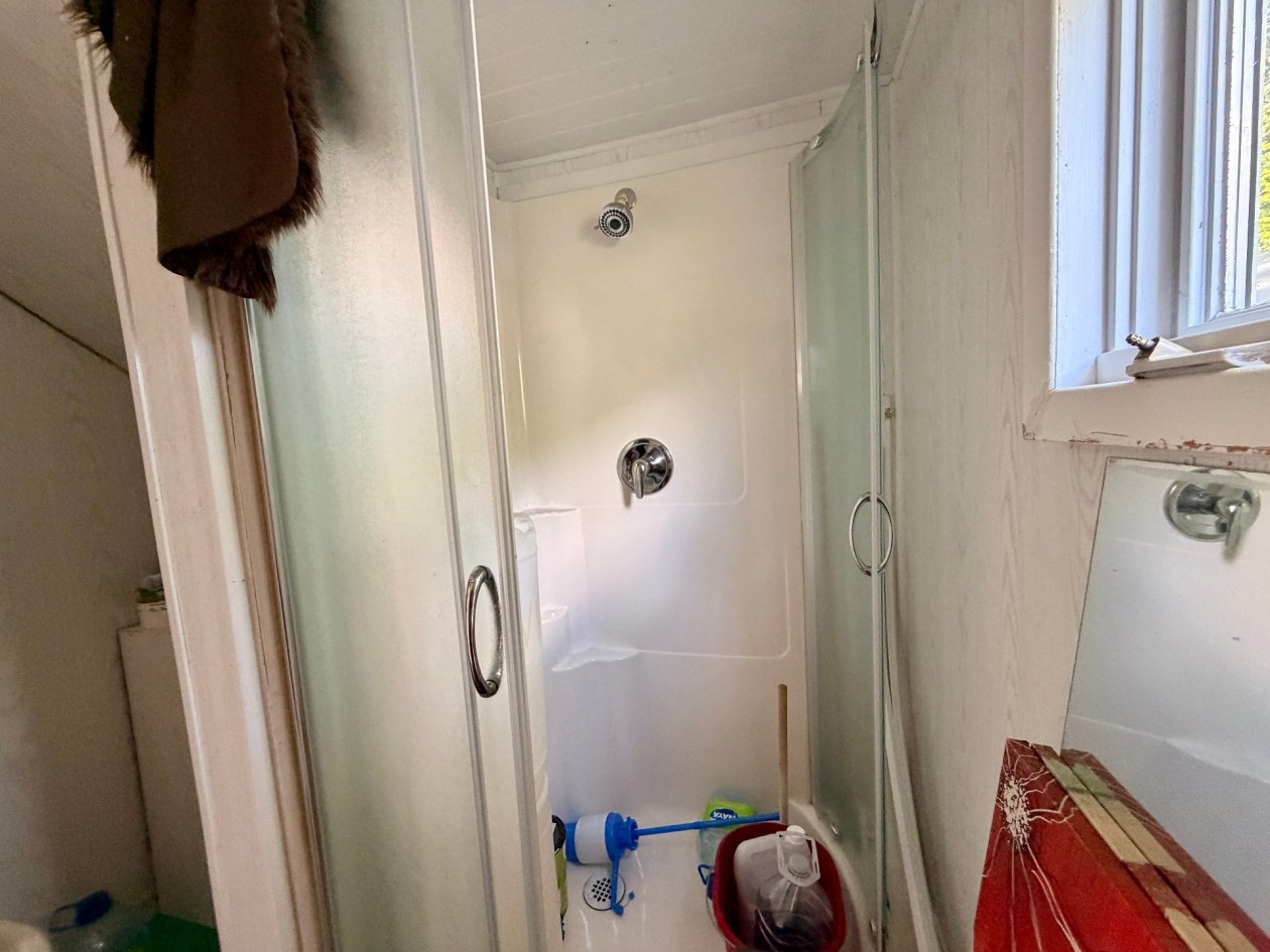 Salle de bains — 1, Boul. de Petit-Cap, Gaspé, H1N1N1, Gaspé
