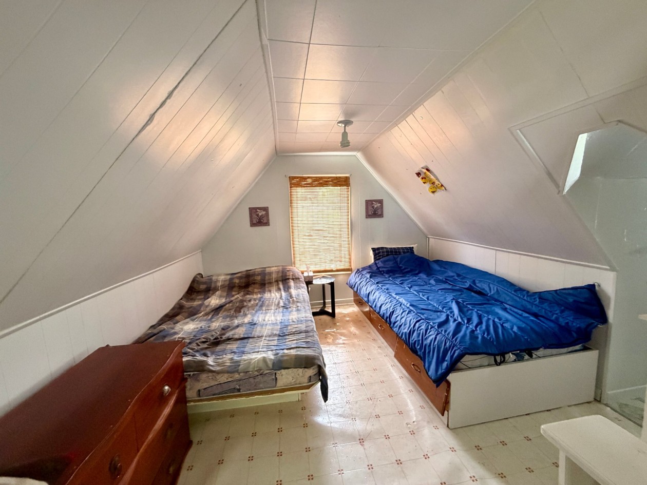Chambre à coucher — 1, Boul. de Petit-Cap, Gaspé, H1N1N1, Gaspé