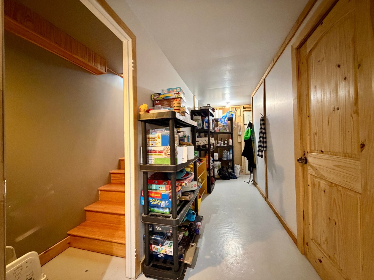 Corridor — 114, Boul. Renard O., Gaspé, G4X5A1, Gaspé