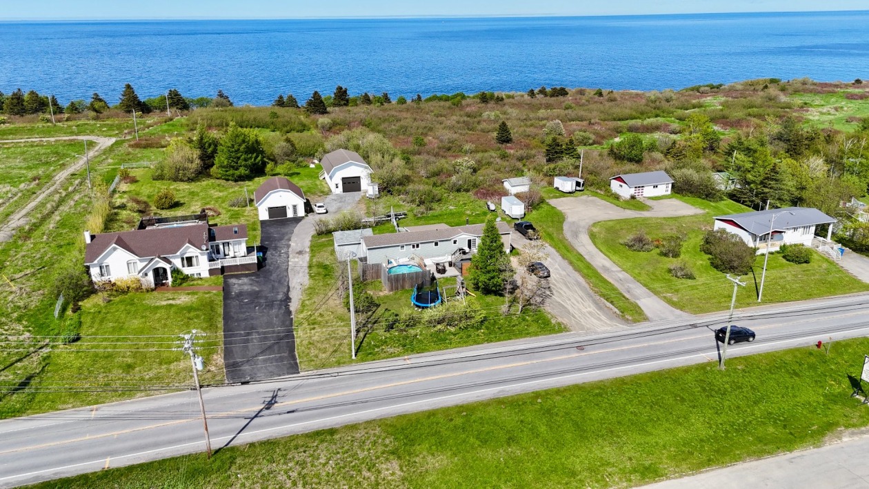 Photo aérienne — 114, Boul. Renard O., Gaspé, G4X5A1, Gaspé