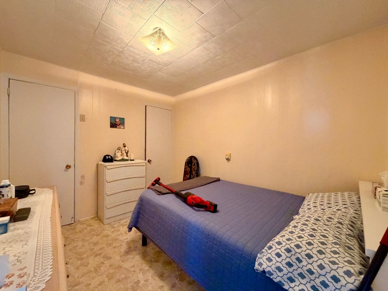 Chambre à coucher — 585, Boul. de St-Maurice, Gaspé, G4X4L8, Gaspé