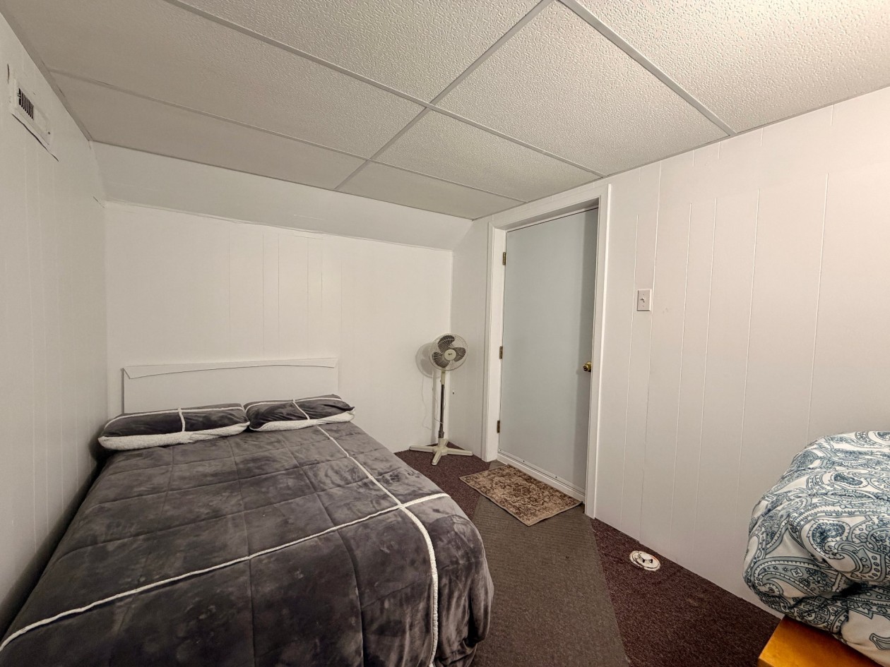Chambre à coucher — 585, Boul. de St-Maurice, Gaspé, G4X4L8, Gaspé